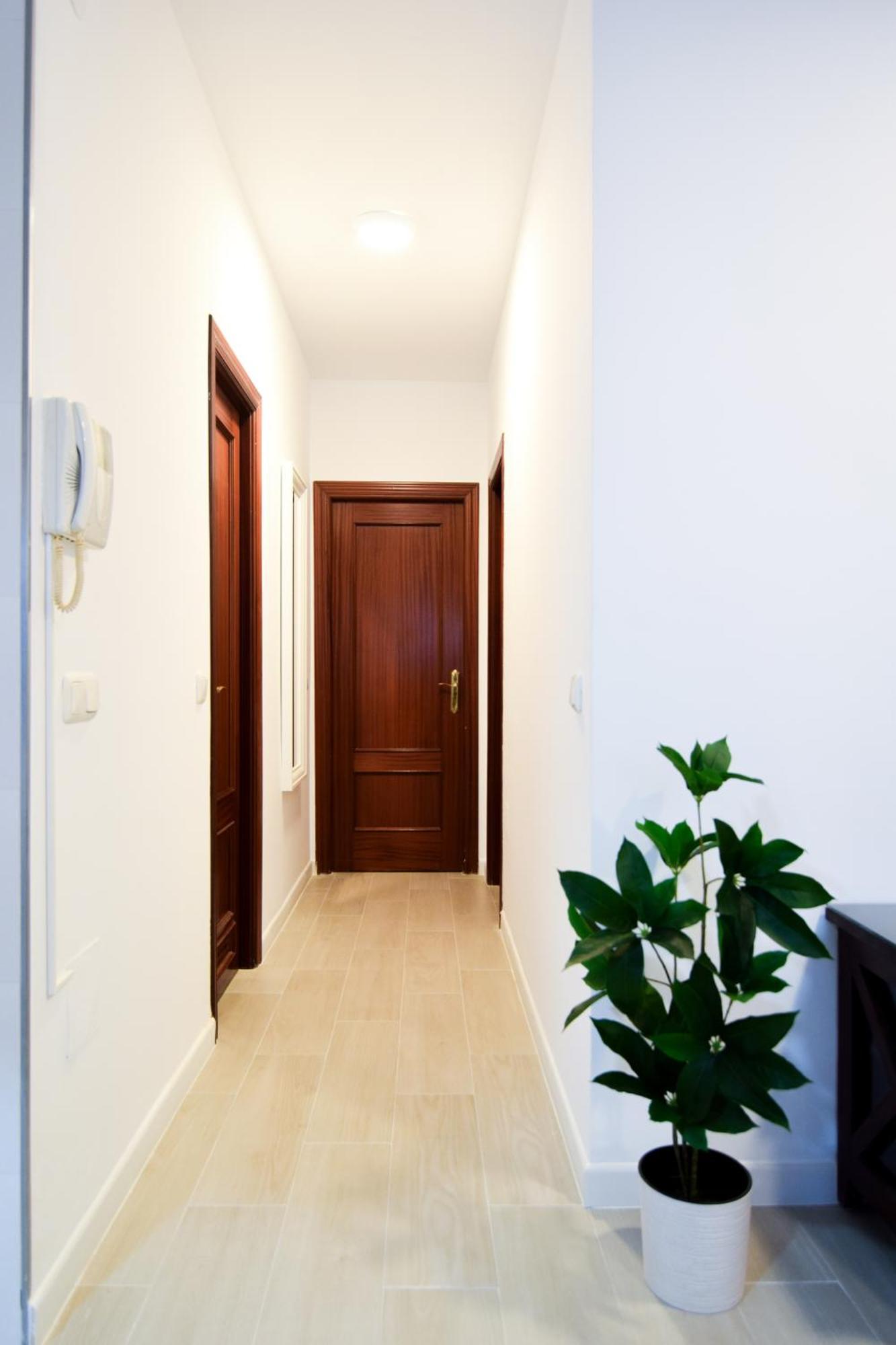 Letmalaga Cobblestone St. Appartement Buitenkant foto