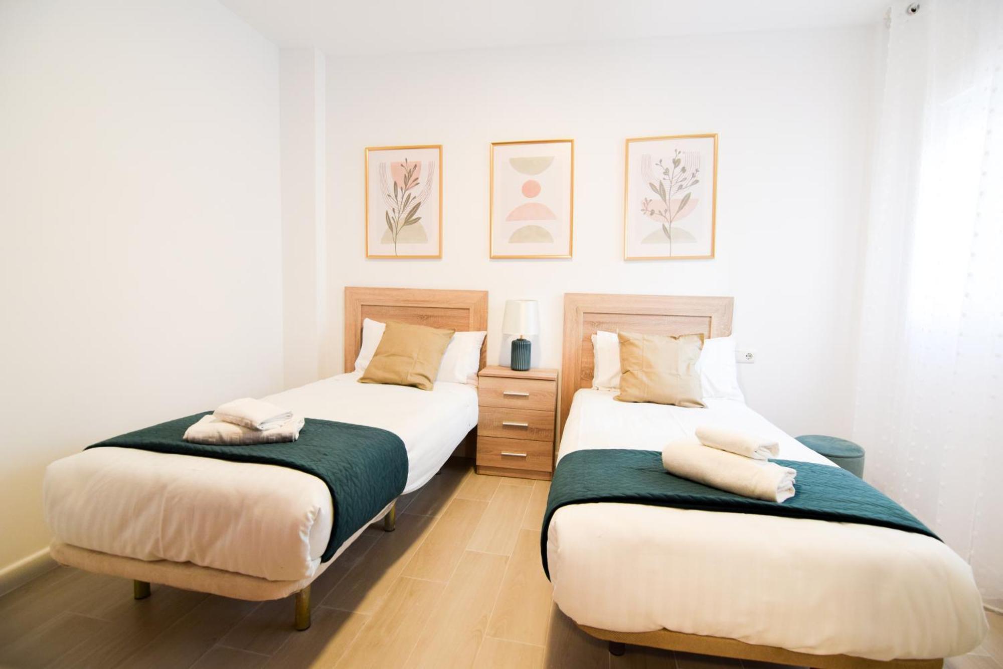 Letmalaga Cobblestone St. Appartement Buitenkant foto